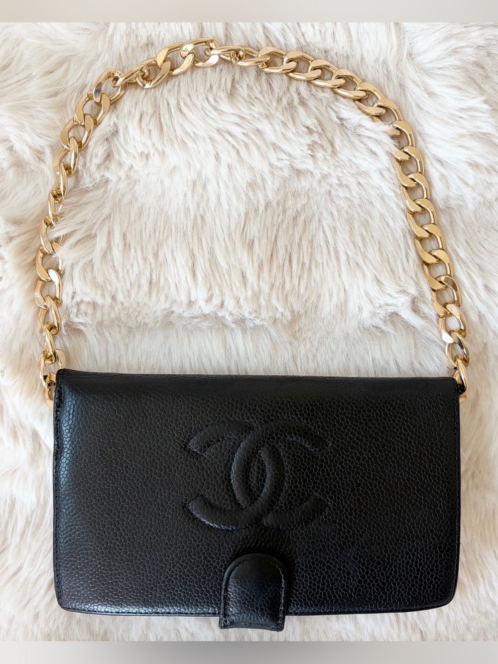 vintage CHANEL black caviar leather long walle